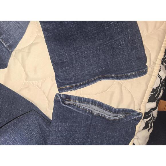 Levi's Classic Bootcut Women's Jeans Size 8 - Picture 4 of 4